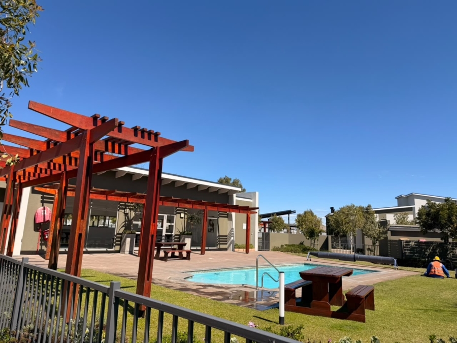 To Let 2 Bedroom Property for Rent in Burgundy Estate Western Cape